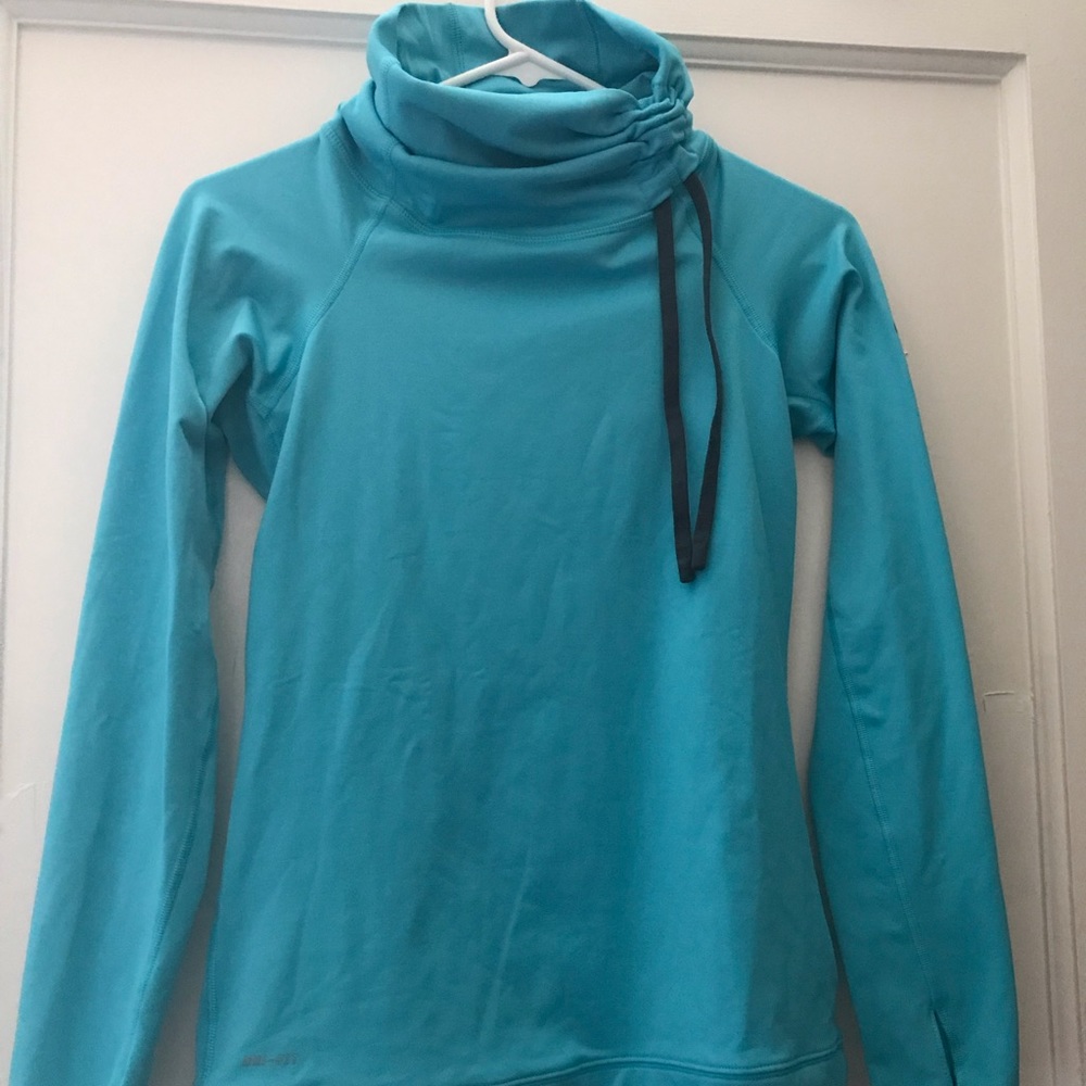 Nike longsleeves
